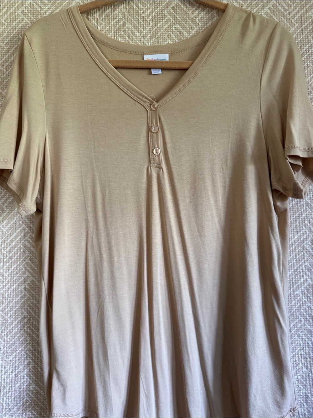 LuLaRoe Bailey Y-Neck Top - solid Tan ~ size Large